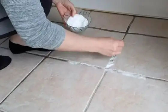Joints de douche au bicarbonate et vinaigre - la bonne méthode